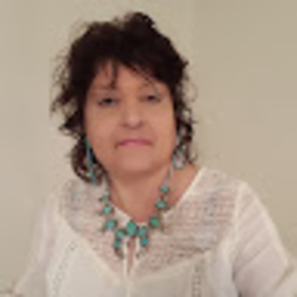 Meet your Posher, Sue - Picture 1 of 1